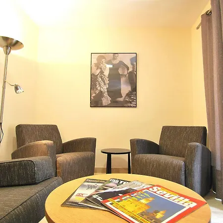 Living Centro Maestranza Apartment *